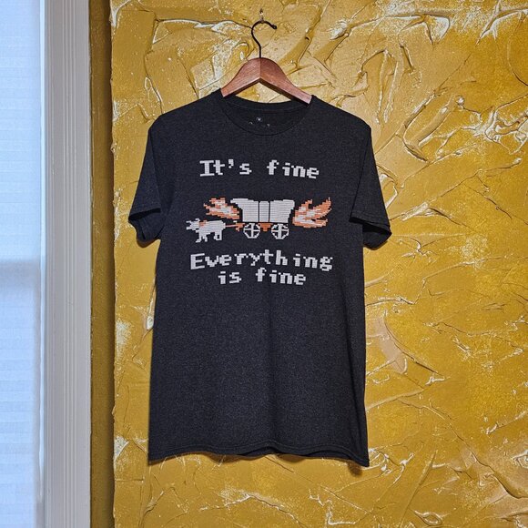 Ripple Junction The Oregon Trail Burning Wagon Novelty T-Shirt Tee Size Medium - Picture 1 of 2